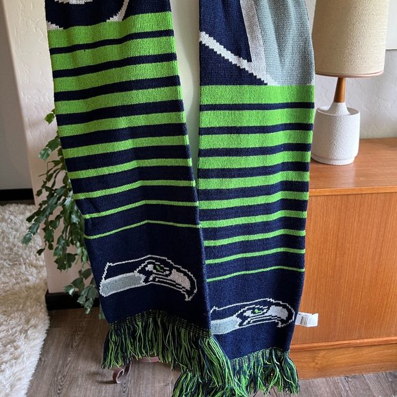 Seahawks Scarf - Picture 1 of 3